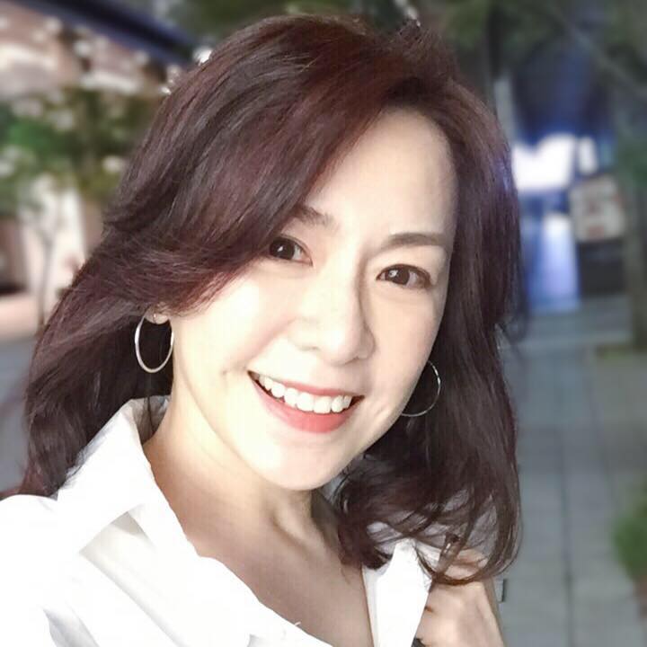 曾經很恨媽媽！《花系列》女星「罕提母女關係」哭了　淚吐「53歲不婚不生」主因：怕她投胎報復