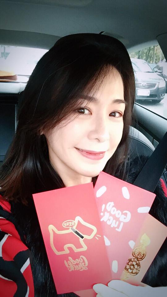 曾經很恨媽媽！《花系列》女星「罕提母女關係」哭了　淚吐「53歲不婚不生」主因：怕她投胎報復