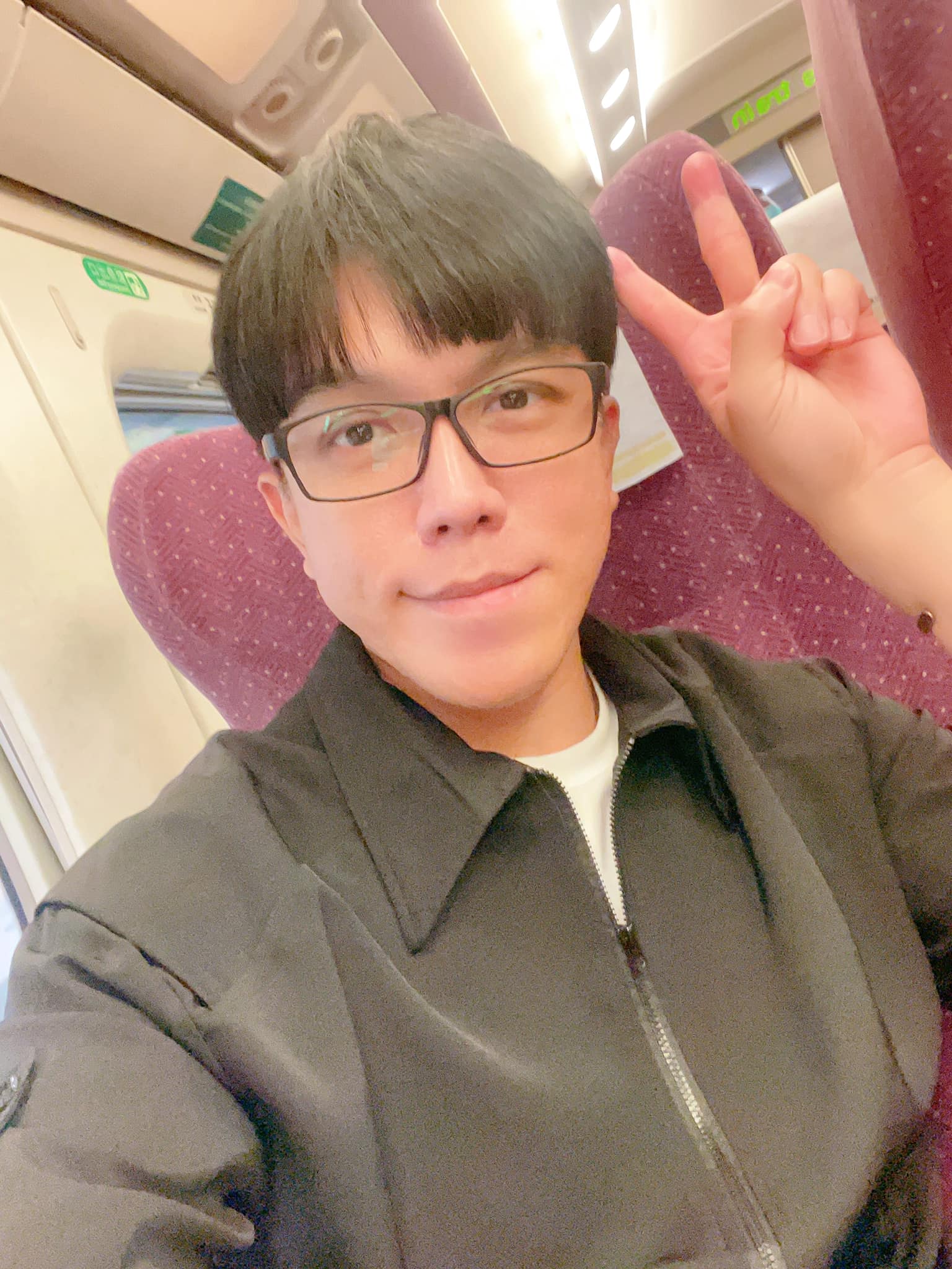 8年沒收入！44歲男星認了「欠債100萬」只能轉行　為討飯吃「路邊撿資源回收」現況曝光