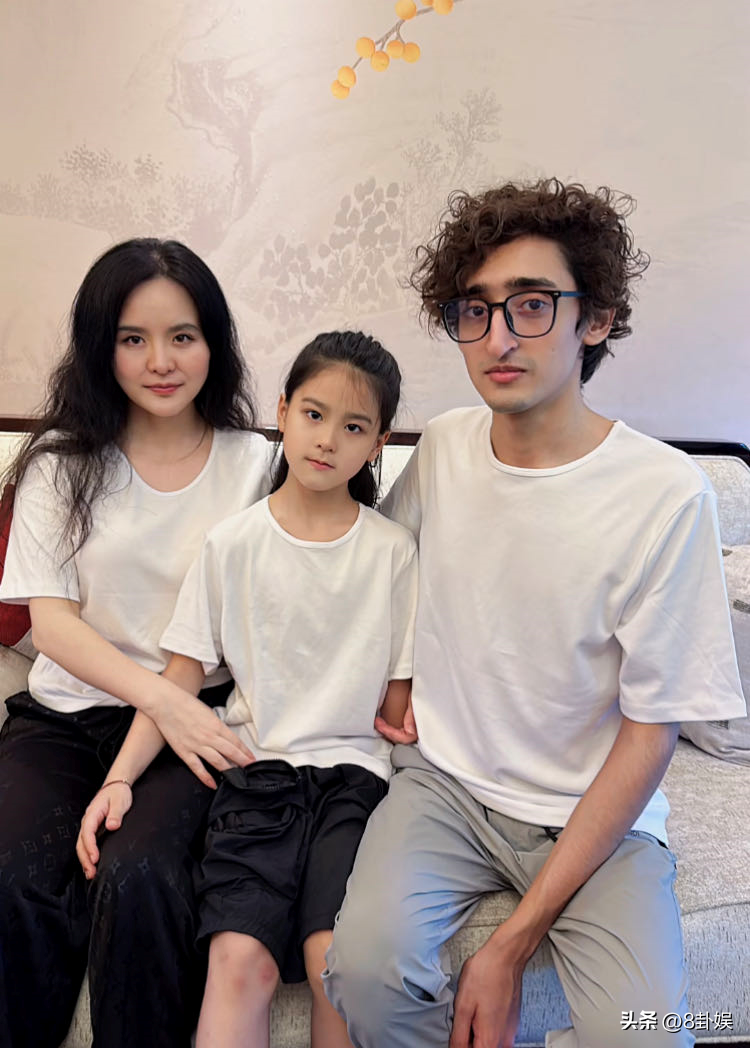 不惜放棄億萬家產！杜拜富二代戀上「大16歲離異女」　跨國倒追當入贅女婿：老婆在哪我在哪