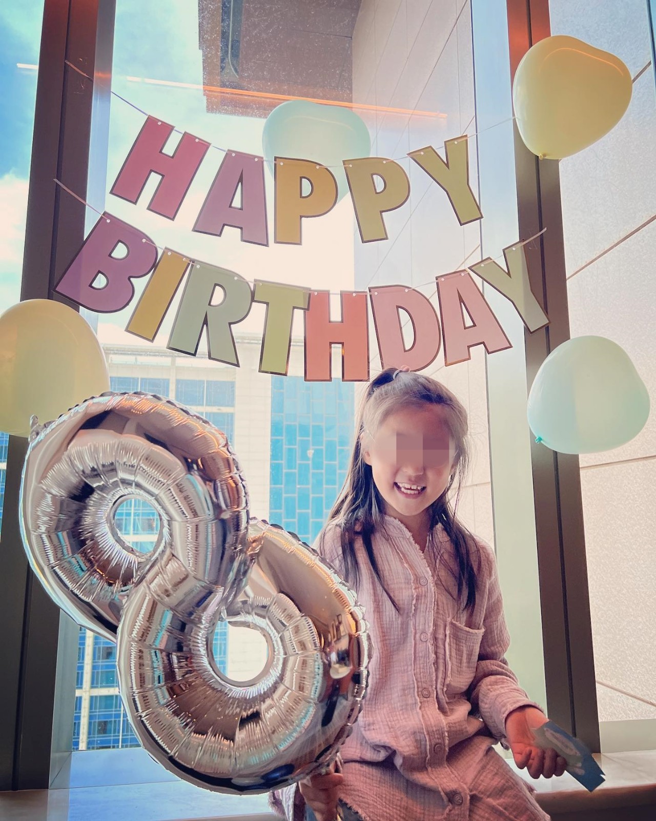 歡慶8歲生日！賈靜雯「一聽咘咘許願」修杰楷秒回：想得美　網狂讚「爸媽理智在線」疼愛不溺愛