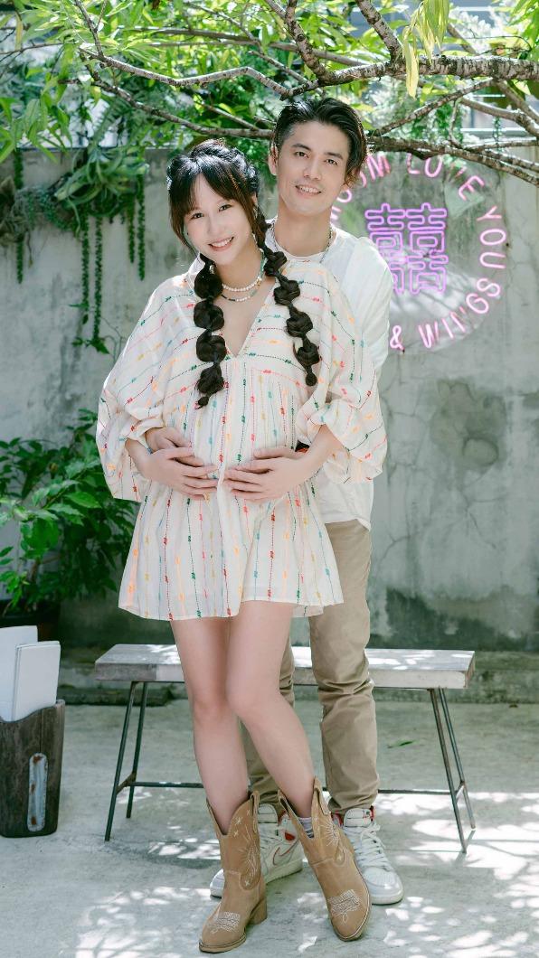 嫁作台灣媳婦3年！八點檔女星挺6個月孕肚「驚喜揭開寶寶性別」　方馨現場驚呼：媽媽太會藏了