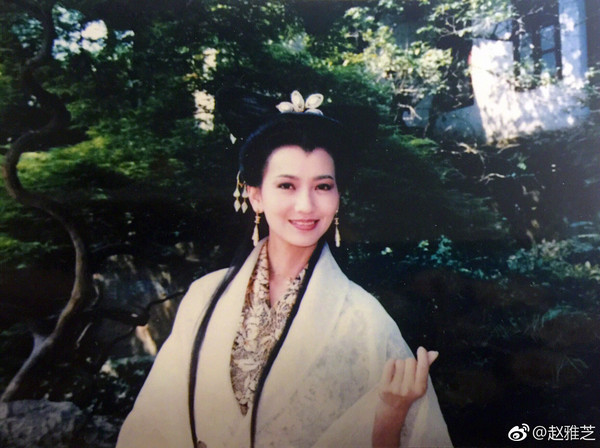 68歲逆齡像34歲！最美女星罕開金嗓「根本吃了防腐劑」　「一身仙氣飄飄」美貌震撼全網
