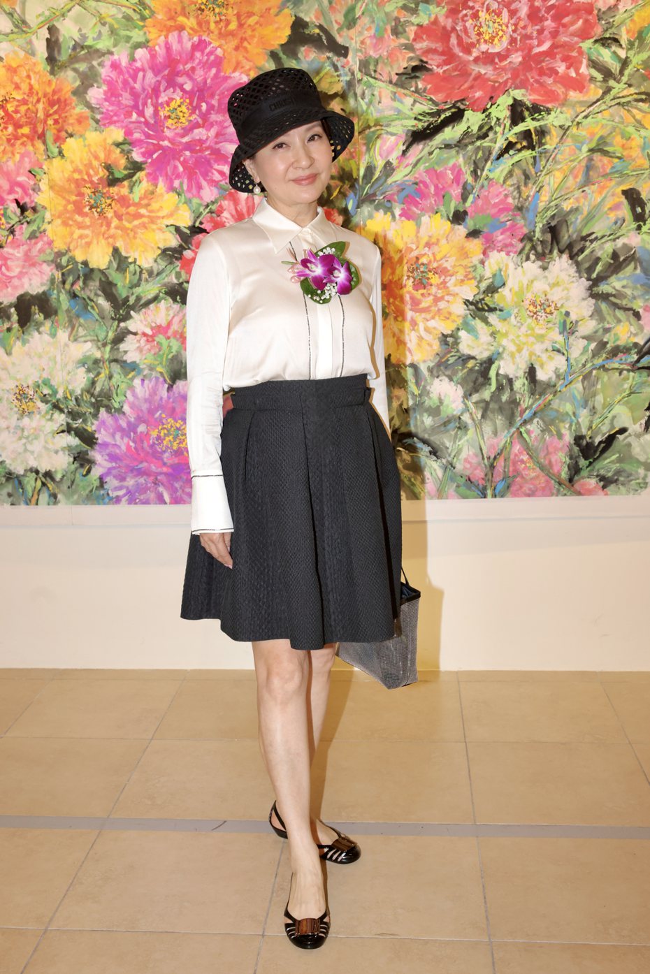 賣掉上海豪宅回台！62歲最美主持「同框67歲陳美鳳」全網驚呆　近照曝光「被迫與兒分隔兩地」
