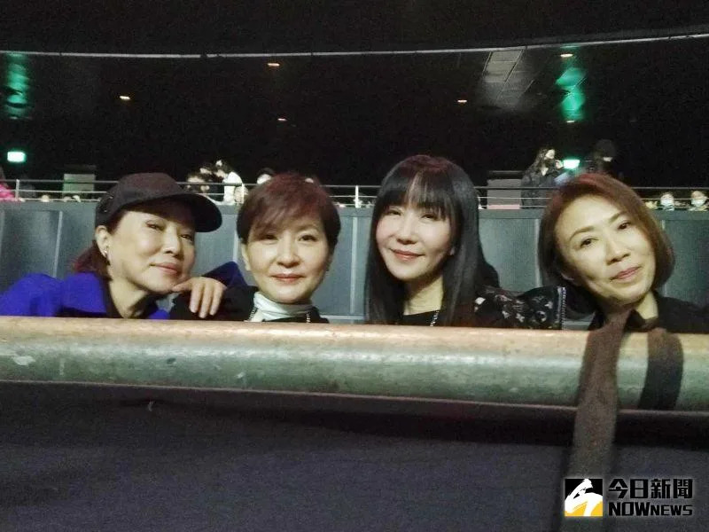 賣掉上海豪宅回台！62歲最美主持「同框67歲陳美鳳」全網驚呆　近照曝光「被迫與兒分隔兩地」