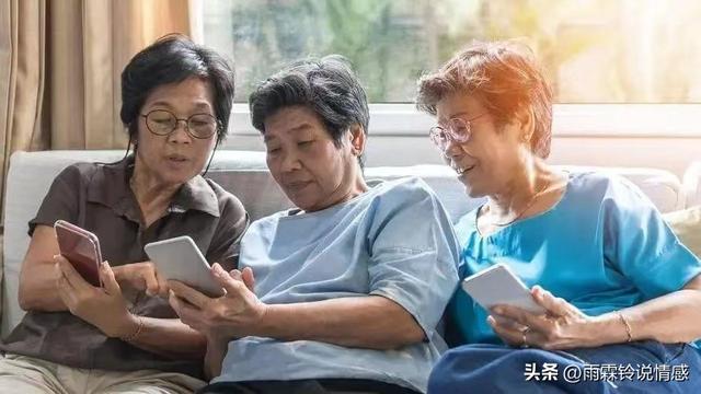 退休後閒得發慌！62歲大媽「加入暴走團」當上領隊　3個月不到「親人全跑光留她獨居」痛哭悔悟：我錯了