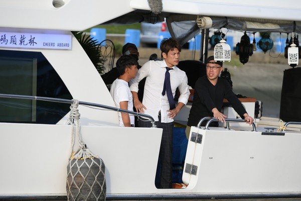 拍落水戲釀意外！45歲八點檔男星「昏迷緊急搶救」　腳遭泥濘卡住「失溫被撈上來」狀況曝光