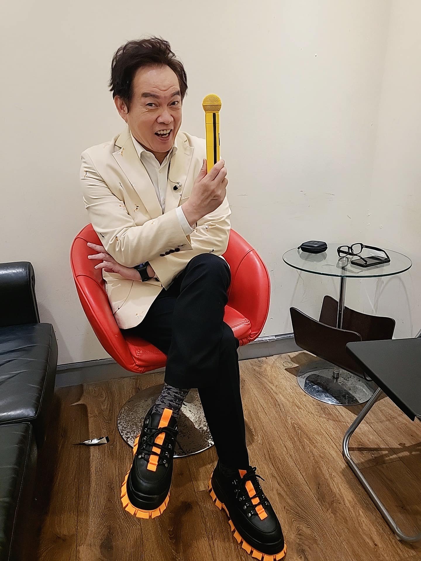 結婚12年！康康驚吐「和嫩妻分隔兩地」孤單過節　4歲愛女崩潰大哭「就因他一句話」