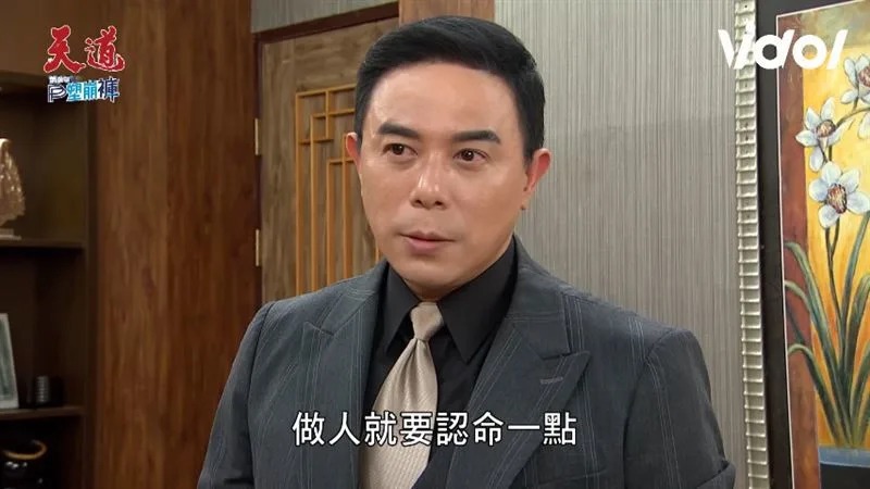 一肩獨扛家計！53歲《天道》男星離婚「負擔兒子教育費」太感謝前妻　母癱哥身障「他開完刀後親自照顧」