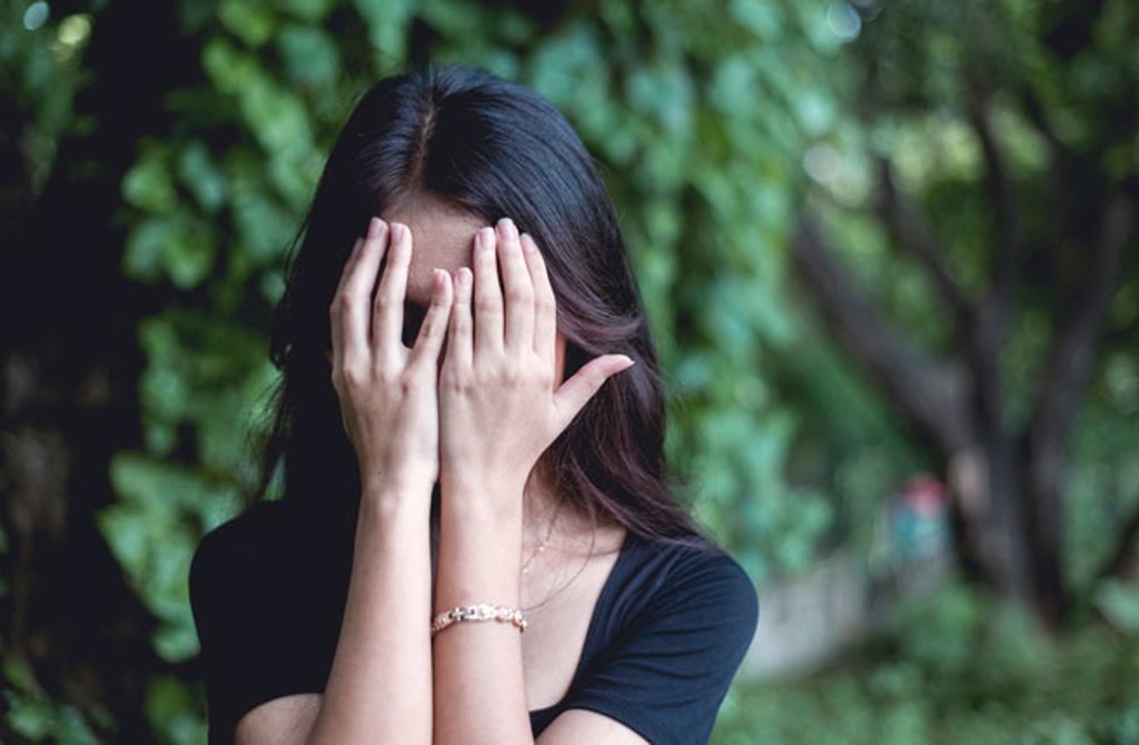 闖凶宅拍片!他顫抖曝「帶走2命又鬧鬼」嚇壞 網一看背後「馬上報警抓人」:還住在裡面