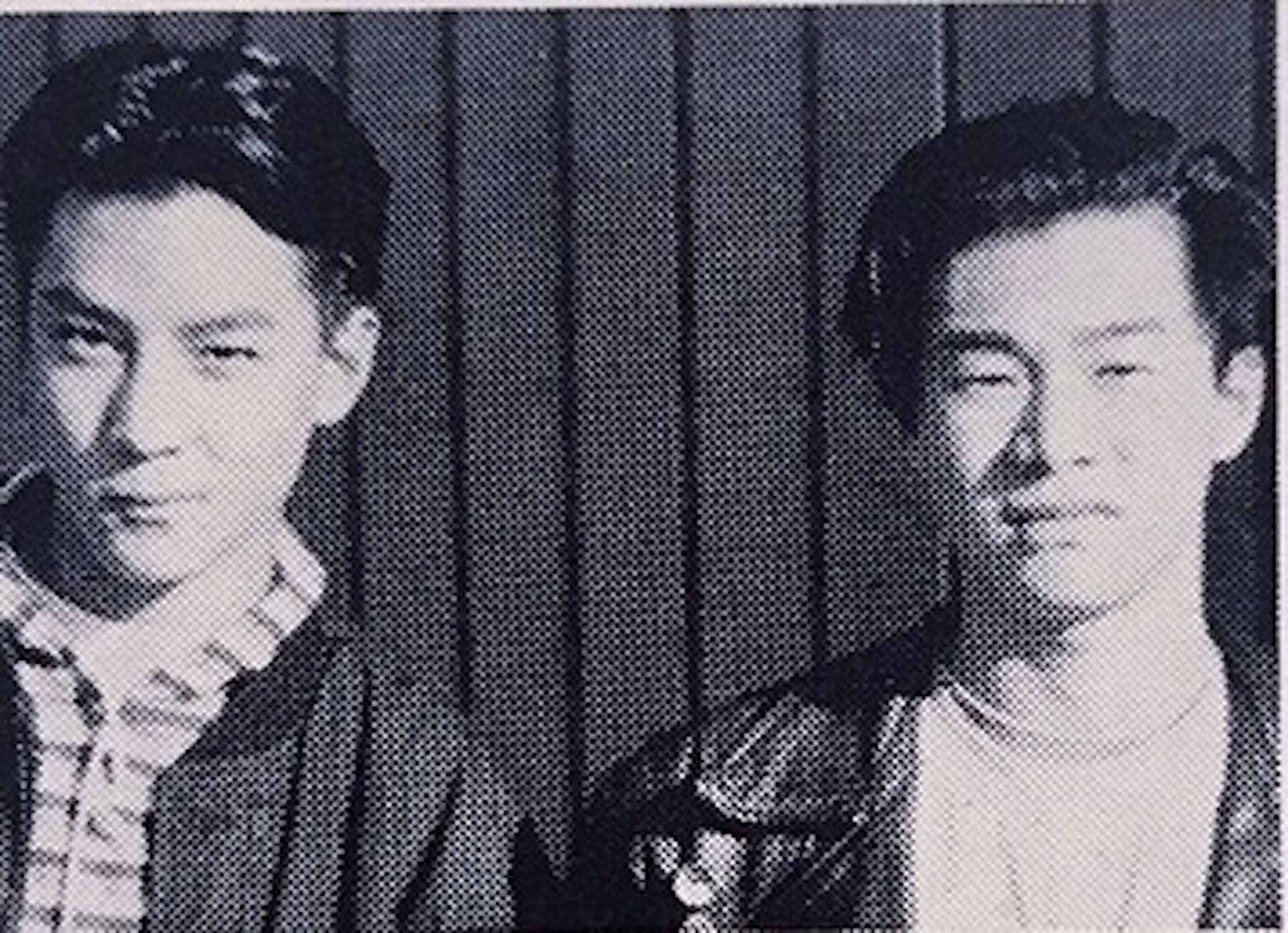 挖出高中舊照！戲劇男神自嘲「高中沒做過好事」　斜嘴壞笑「迷倒3萬網友」：第三張太絕了