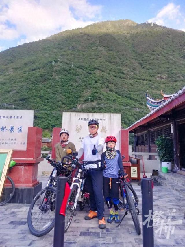 國中兒放暑假！父子三人「32天騎2160公里」日騎10小時　翻過12座高山回家「媽媽開門傻眼了」