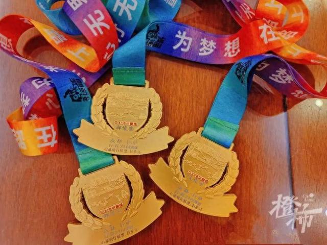 國中兒放暑假！父子三人「32天騎2160公里」日騎10小時　翻過12座高山回家「媽媽開門傻眼了」