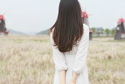 二婚嫁給婦科醫生！新婚夜他「讓我幫他搓澡」無奈妥協　「一進浴室」我扭頭抱女兒離家出走 