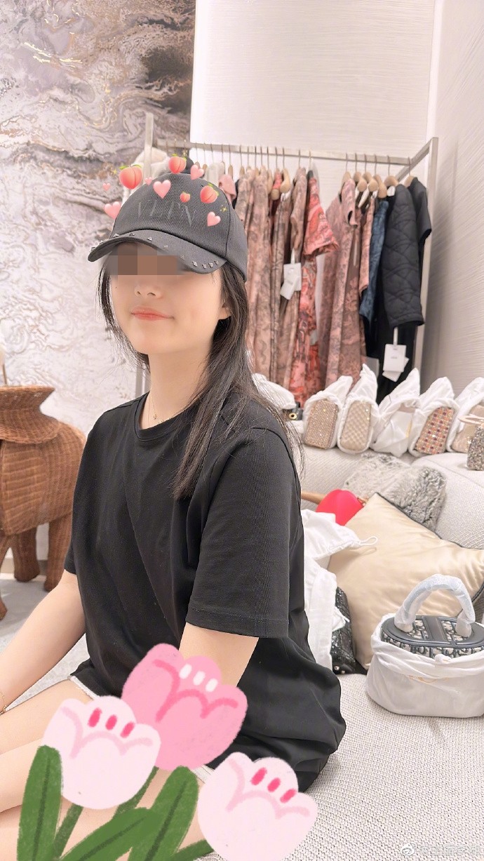 和前夫互咬出軌！名主持曝「單親媽活更好」突宣布47歲退休　住大豪宅「冰箱全高級食材」網羨慕了