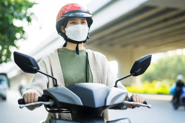 新竹孝女騎車「遭家犬衝出」不幸摔車身亡　法官一聽身世唏噓「心疼她拼命考6證照」