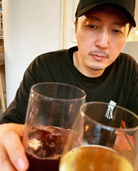 無修圖年代！天心曬「28年前泳裝照」驚見賈靜雯　5美女「全是知名女星」網狂問：中間認不出