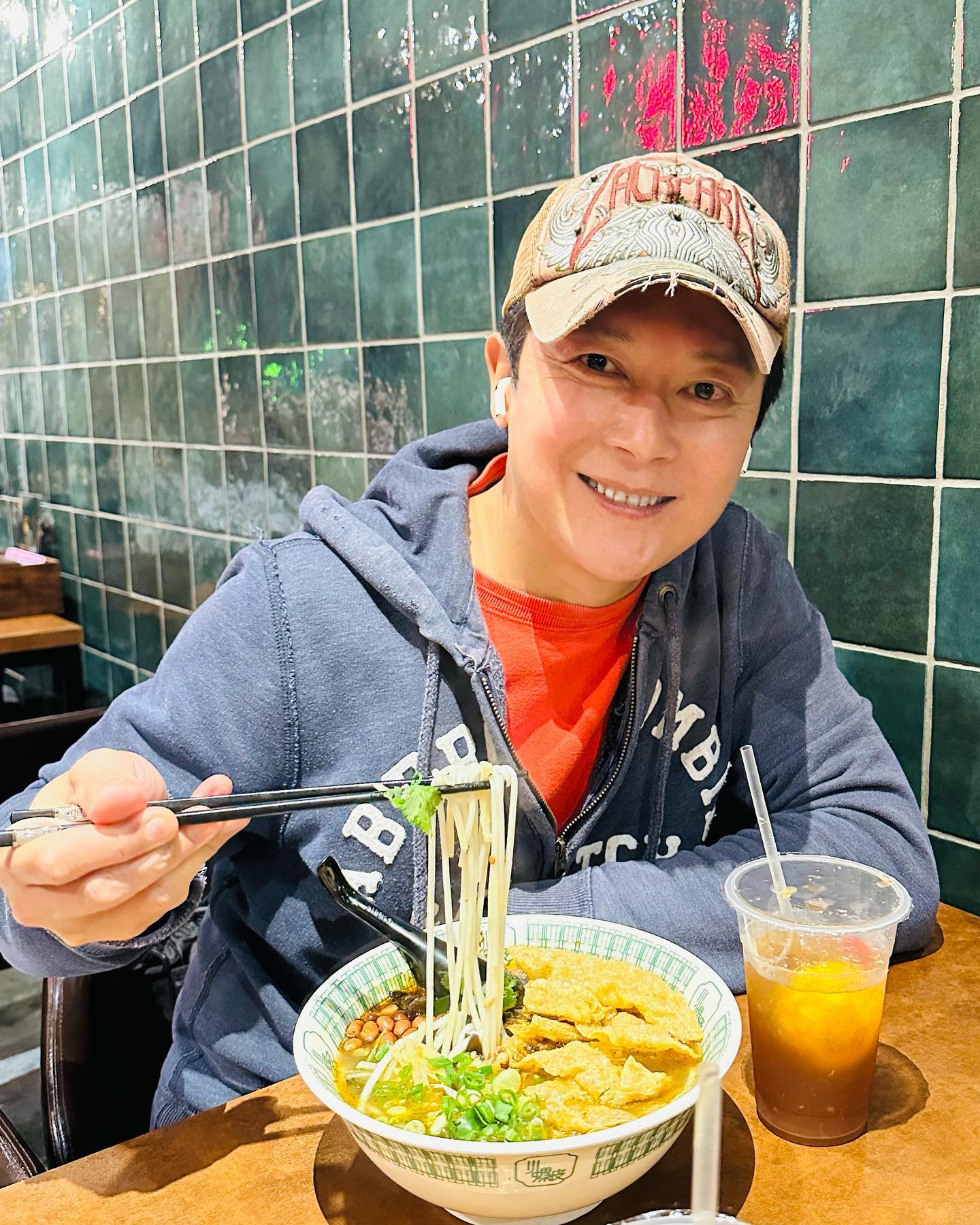 空窗6年！49歲王燦豪砸500萬「突認了有孩子」　「自爆理想型」陳美鳳親揭真面目