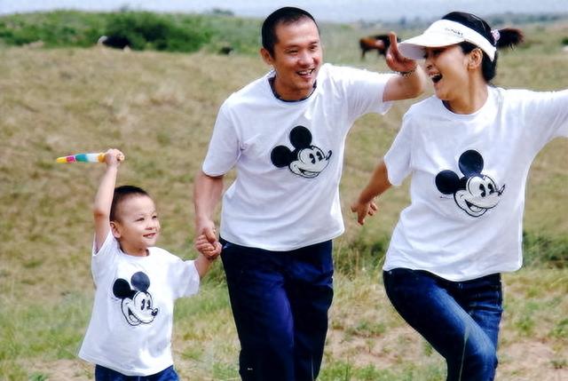 斷開電視劇一哥！最美瓊女郎「一手養大兒」低調再婚　「定居加拿大」56歲活成少女