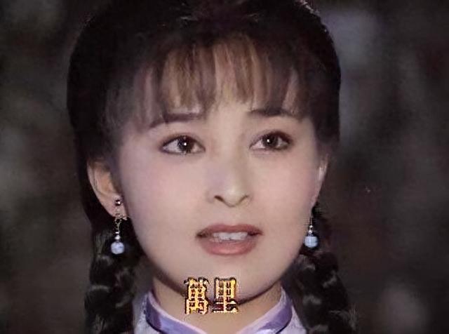 斷開電視劇一哥！最美瓊女郎「一手養大兒」低調再婚　「定居加拿大」56歲活成少女