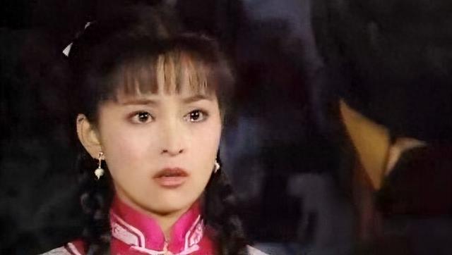 斷開電視劇一哥！最美瓊女郎「一手養大兒」低調再婚　「定居加拿大」56歲活成少女