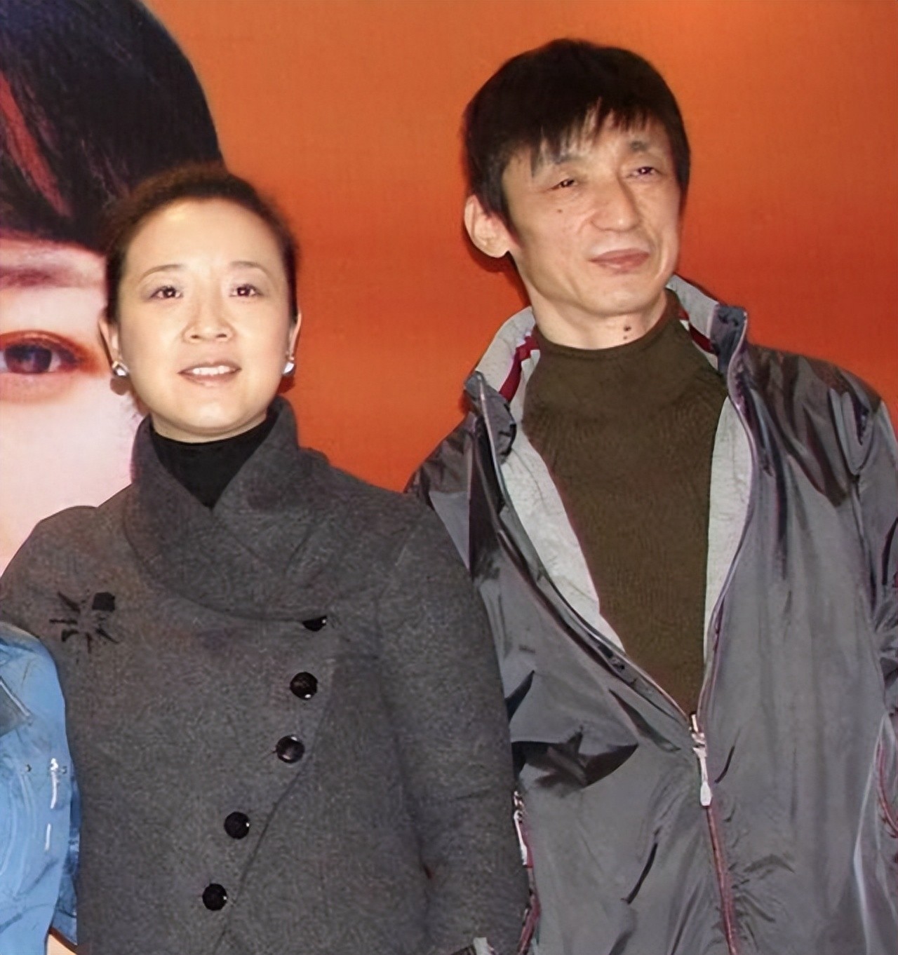 被爆外遇小鮮肉！55歲視后「老公暴瘦坐輪椅」照片曝光　不見愛妻陪伴「行動遲緩難自理」