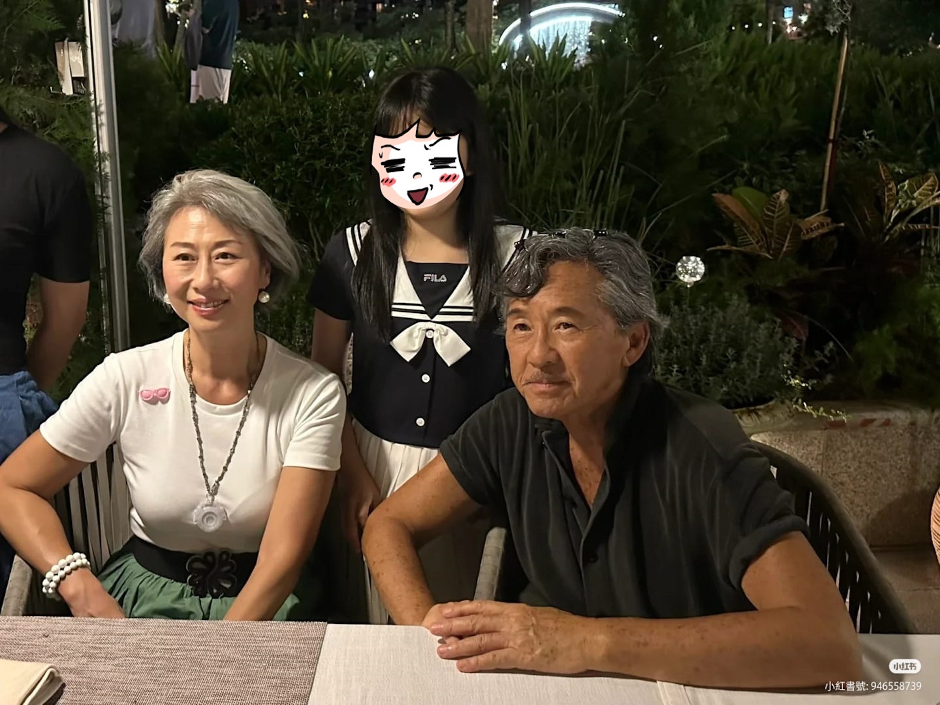 捕獲野生歌后！她曬「葉蒨文0修圖照」曝光私下一面　61歲「真實身材太有料」網喊：羨慕林子祥