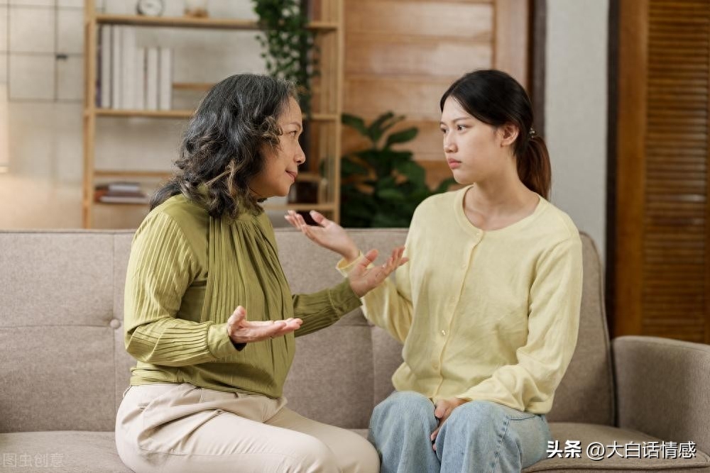 女婿車禍癱瘓！丈母娘每次照顧都「支走女兒」　女兒返回一看嚇得連連後退