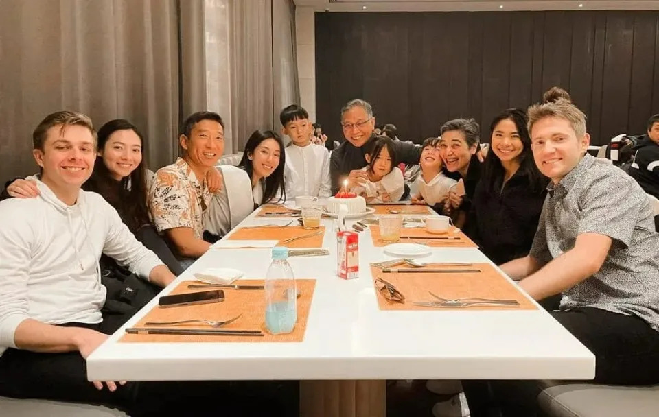 不只是隋棠婆婆！賴佩霞出道40年「被欽點當郭董副手」　「是演員也是教授」驚人背景曝
