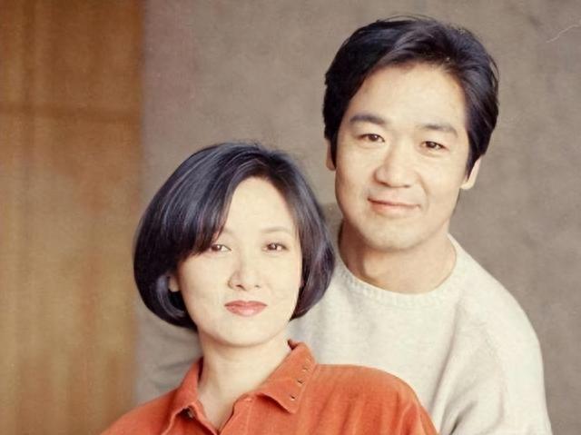 淨身出戶另娶新歡！68歲影帝拋棄結髮妻「35年後境遇大不同」　「獨子被演藝圈封殺」成最大心病
