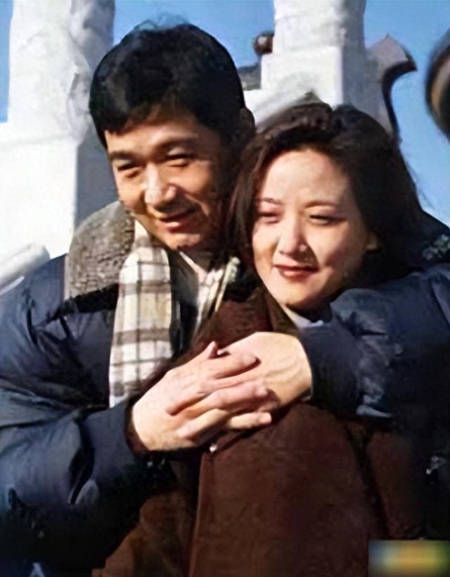 淨身出戶另娶新歡！68歲影帝拋棄結髮妻「35年後境遇大不同」　「獨子被演藝圈封殺」成最大心病