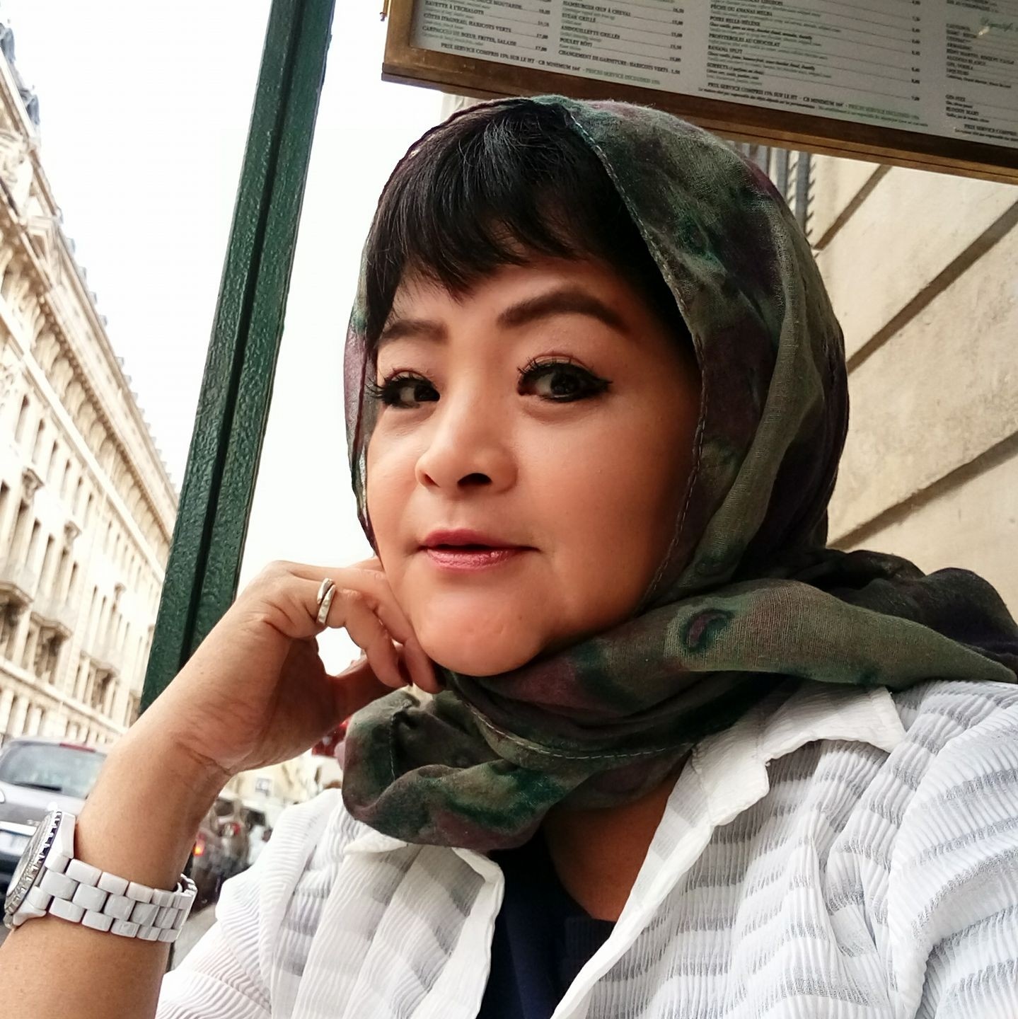 昔遊覽車叫賣！歌仔戲女星「棄月收30萬」突搬遷花蓮　「認陪兒服刑9年」愧疚嘆：我是失職母親