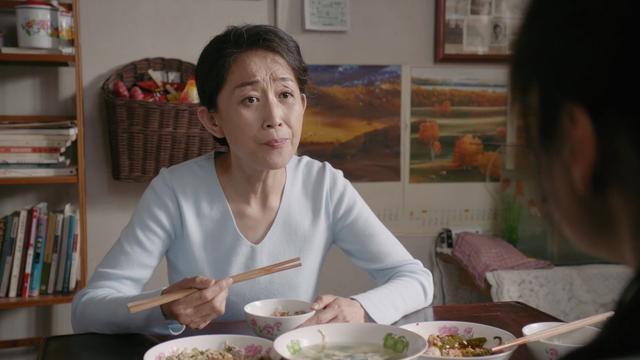 下周中秋節！母親群組點名「每個家庭成員禮物」唯獨沒我　「回想到去年例子」心寒做1舉動