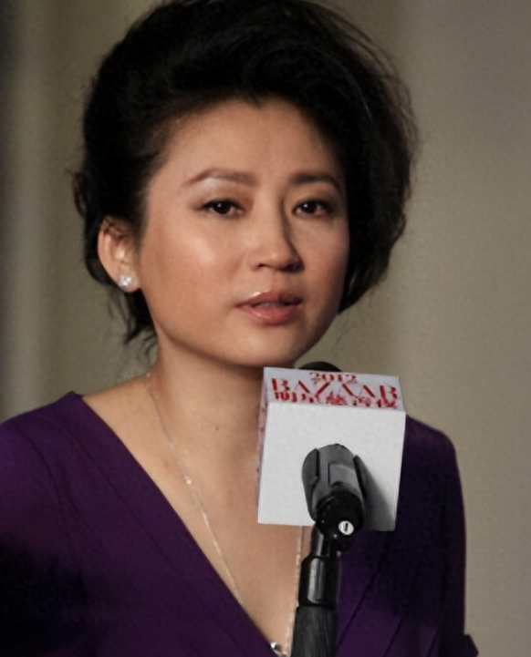 一婚嫁富豪夢碎！主持一姐「二婚嫁高官」55歲遺憾無兒女　退居幕後「再現身成樸素婦人」