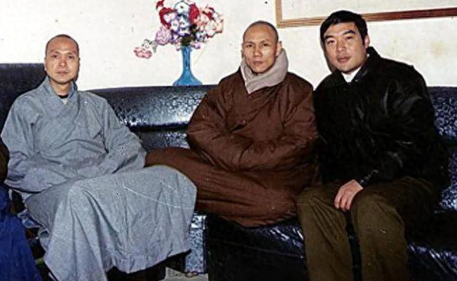 因 「霍元甲」爆紅！資深男星「疑因趙雅芝」剃度出家　今72歲普通到認不出：過平凡生活