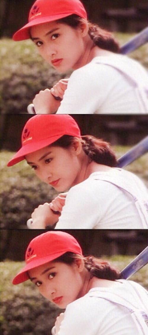野生紫霞仙子！他目擊「女神深夜去公園」一抬頭網驚呆　「51歲零濾鏡曝光」時隔13年傳好消息