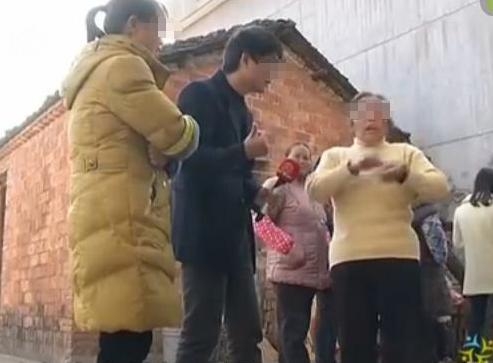 貼錢帶孫13年！被媳婦趕出門：養你13年夠了　我搬回老家「每月給鄰居2萬」兒子連夜給我送禮