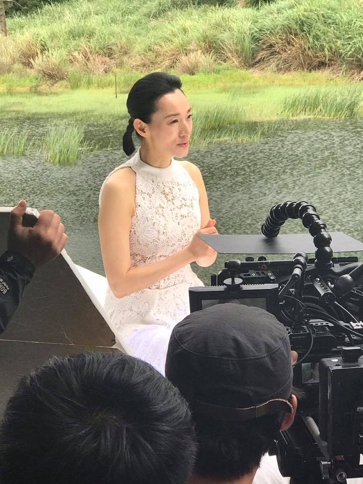 嫁百億富商6年！玉女掌門人大曬「超近距離淡妝照」　粉絲一看驚呆「愛情是天然保養品」