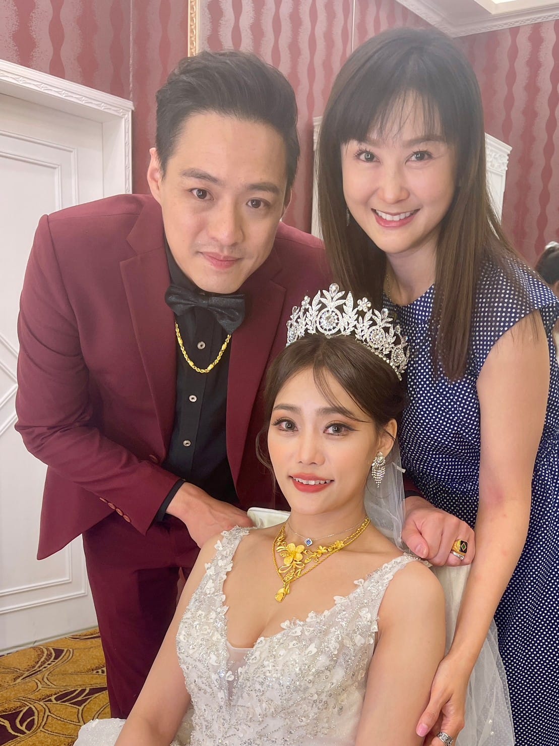 八點檔男星完婚！陳珮騏公開「新娘正顏」驚豔全網　「揭1緣份」親上加親：恭喜弟弟