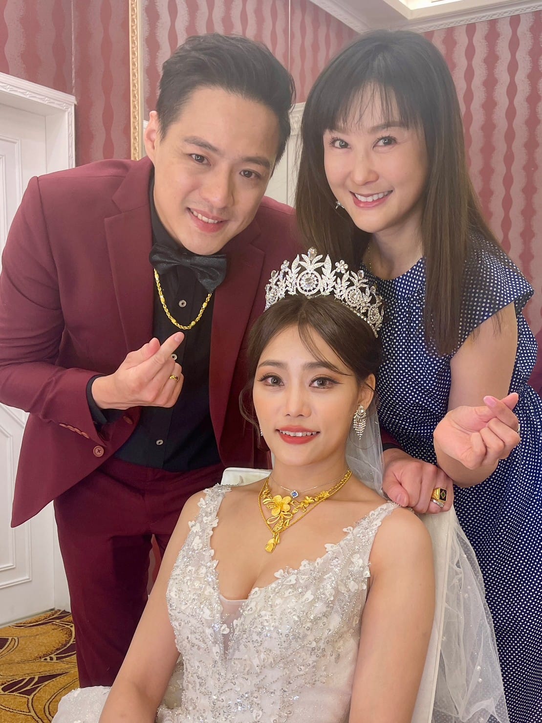 八點檔男星完婚！陳珮騏公開「新娘正顏」驚豔全網　「揭1緣份」親上加親：恭喜弟弟