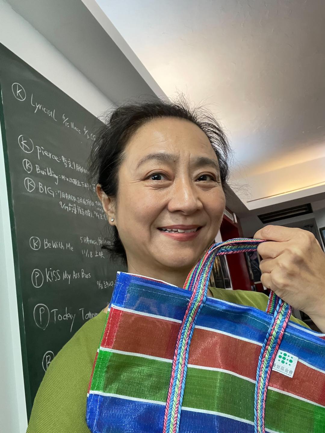 煮飯忘關火！金鐘視后曝「8旬失智母病況」遭罵恰北北　「10多年靠1招收服」苦嘆：那天終會來