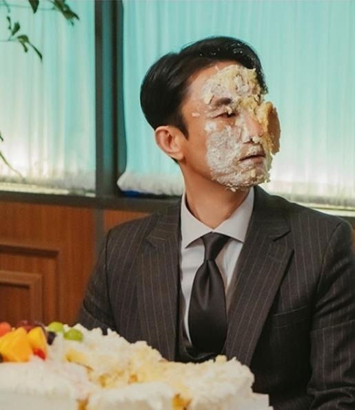 隱忍老公外遇10年！58歲正宮「一轉帳紅包」痛快斷開30年婚　「前夫措手不及」默默收拾爛攤子