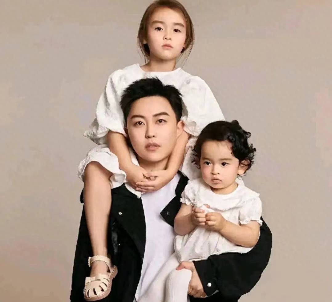 最霸氣單親媽!35歲女CEO「砸重金買上等精子」生5國混血寶寶 富養2女兒「再懷第3胎」獲全網祝福