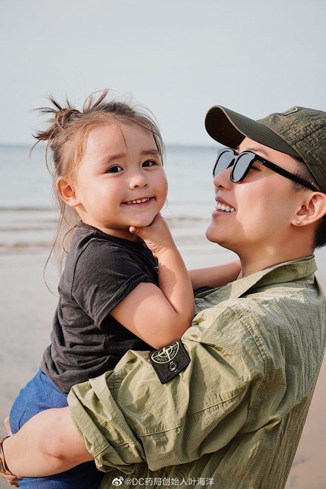 最霸氣單親媽!35歲女CEO「砸重金買上等精子」生5國混血寶寶 富養2女兒「再懷第3胎」獲全網祝福