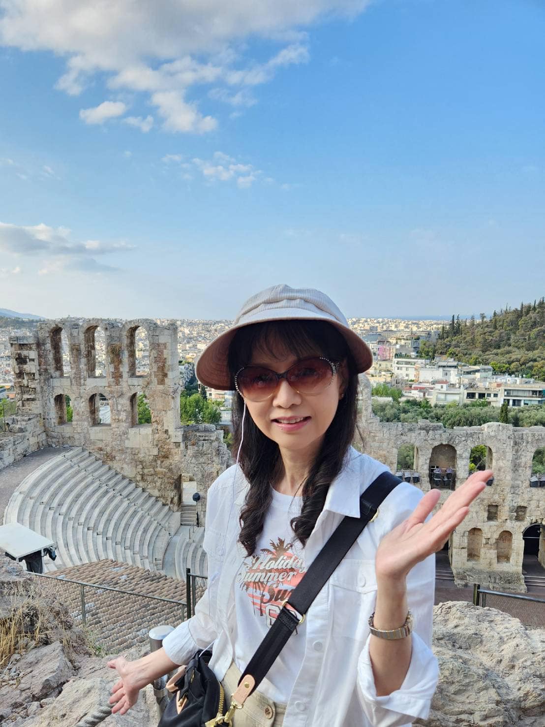 銷聲匿跡25年！玉女歌手「嫁台商尪當主婦」61歲近況曝　「愛女遺傳好歌喉」美貌不輸媽