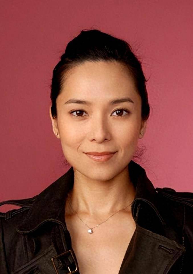 戀上有婦之夫！最美港姐拒嫁豪門「倒貼2千萬下嫁農村」　「婚姻生活被捕捉」網驚：認不出來了