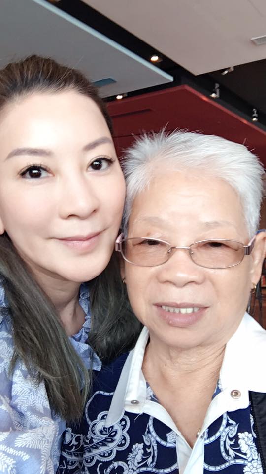 4萬元香奈兒包壞掉！楊繡惠「被專櫃拒絕修理」回家超委屈　媽媽不忍出手了「結果超驚人」
