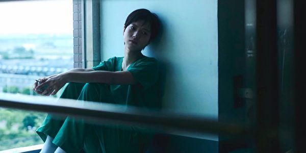 老婆停經3年多！那晚我們同房不久後「床單竟然見紅」　我覺得不對勁「隔天帶她去醫院」我心中充滿感激