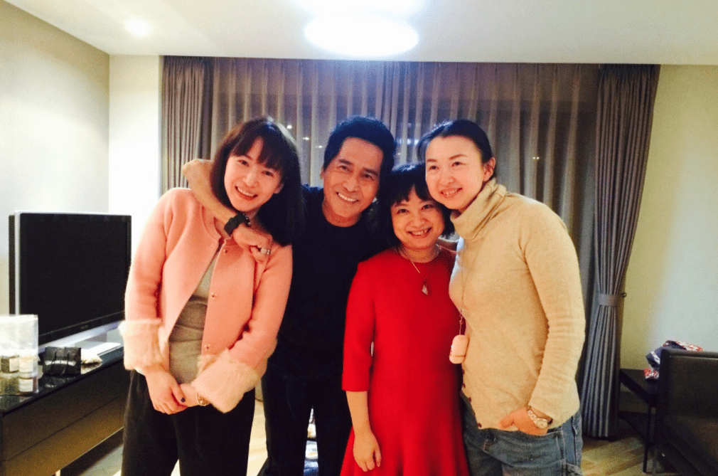 嫁大24歲歌壇天王！她放棄當歌手「一手打理尪事業」　結縭13年「美照被挖出」眾人全不可思議