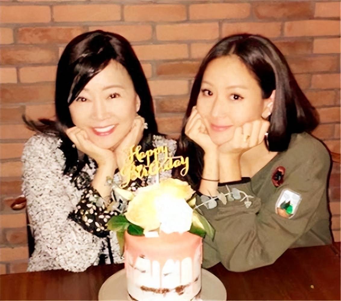 日本最癡情富豪！苦等「中學暗戀的女神」30年　55歲終於「抱得美人歸」世紀婚禮羨煞旁人